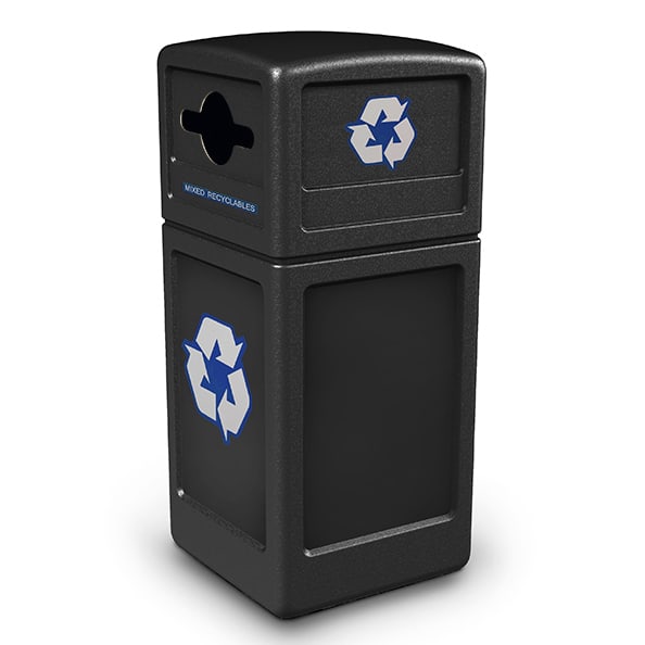 Plastic Trash & Recycling Containers 